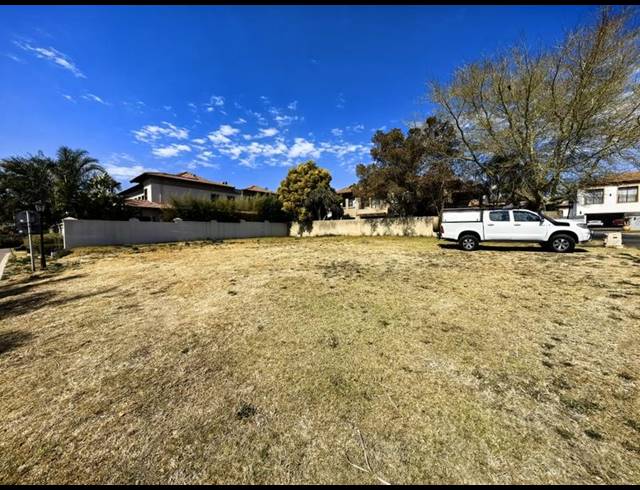 LAND FOR SALE IN GREENSTONE HILL